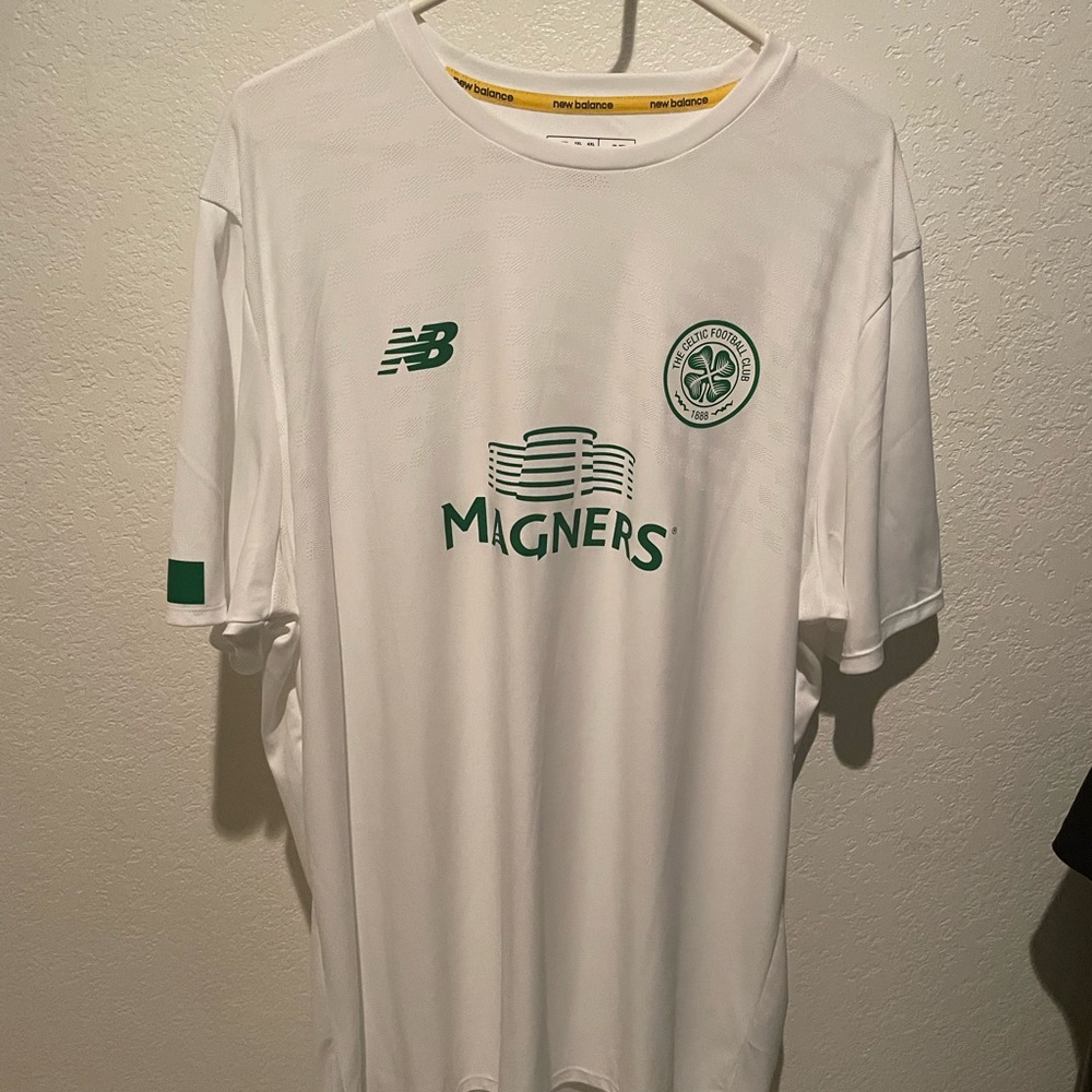 Celtic FC Training Jersey. New Balance. Size 3XL